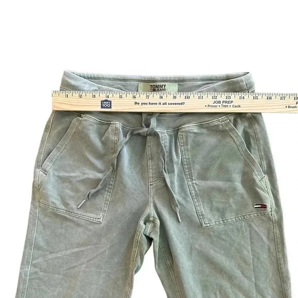 Tommy Hilfiger Jeans Green Cuffed Jogger Pants Woman’s Size Small EUC - Picture 6 of 9